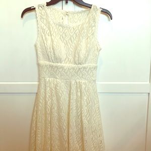 B. Darlin off white dress size 1/2